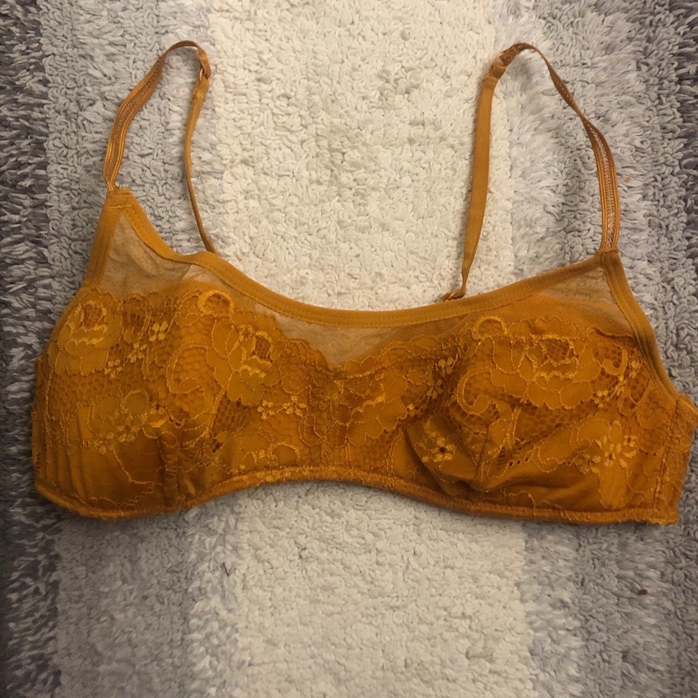 Fall vibes bralette 🍂